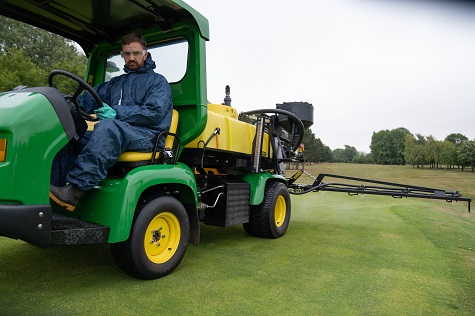 deere Steve Hardy spraying HD200 sml