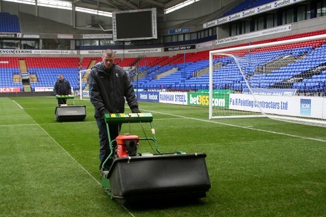 groundsman mow stadium sml